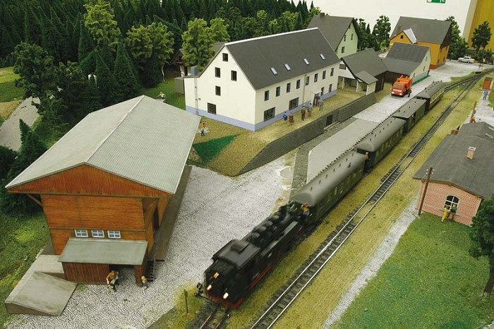 Bahnhof Neudorf